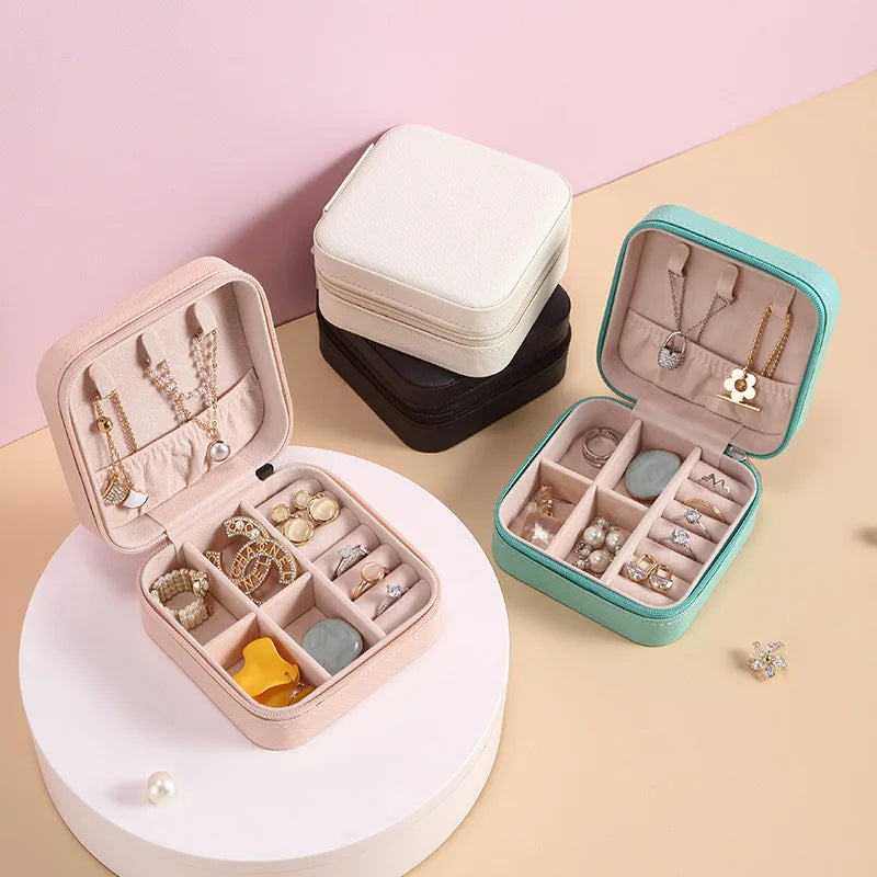 Jewelry Travel Organizer, Portable Small Jewelry Boxes Traveling Essentials for Women